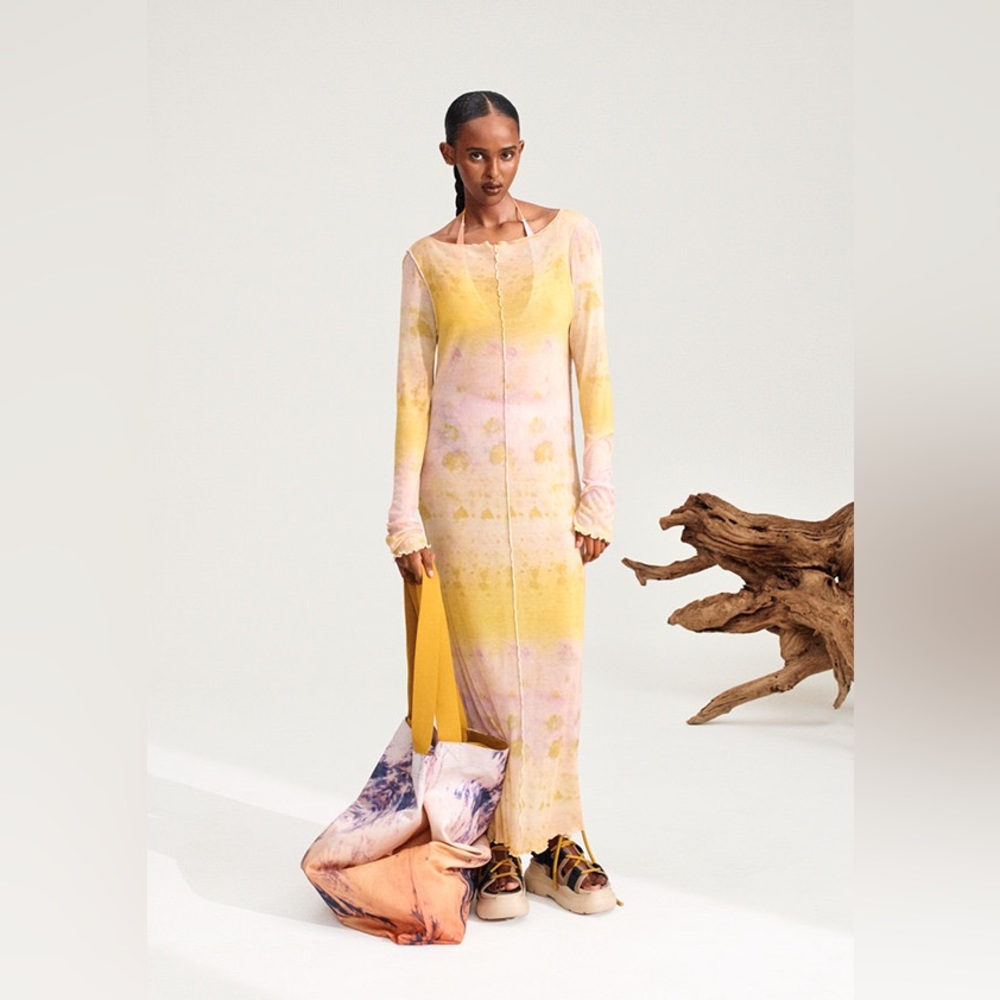 H&M color innovation dress